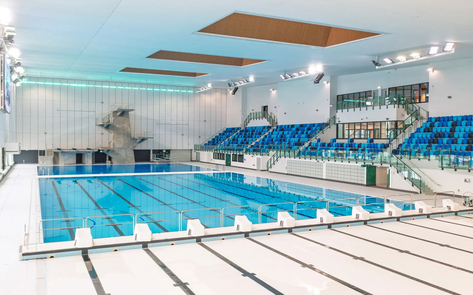 Metro Sports Diving Pool